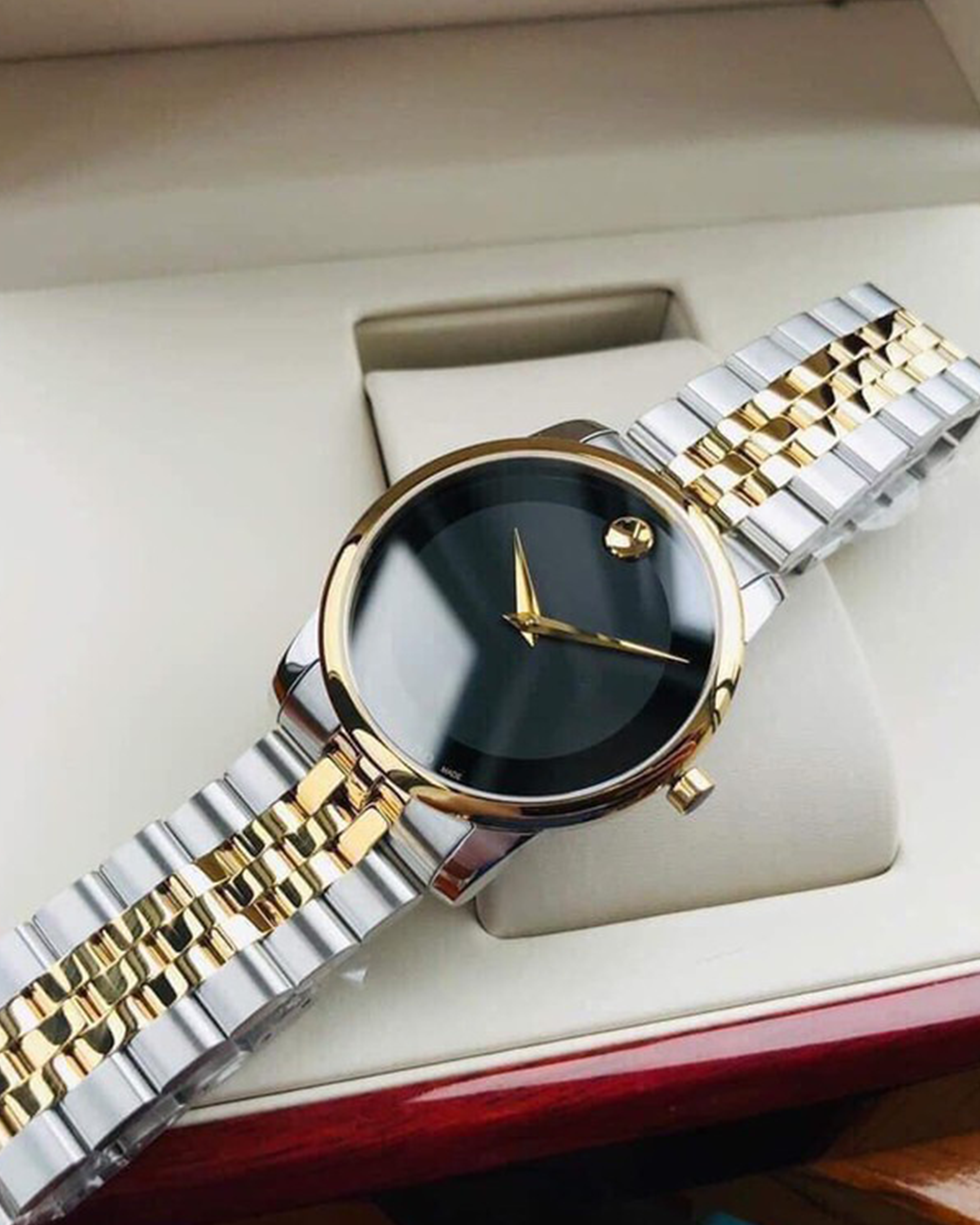 0606899 Movado Museum Men's Watch