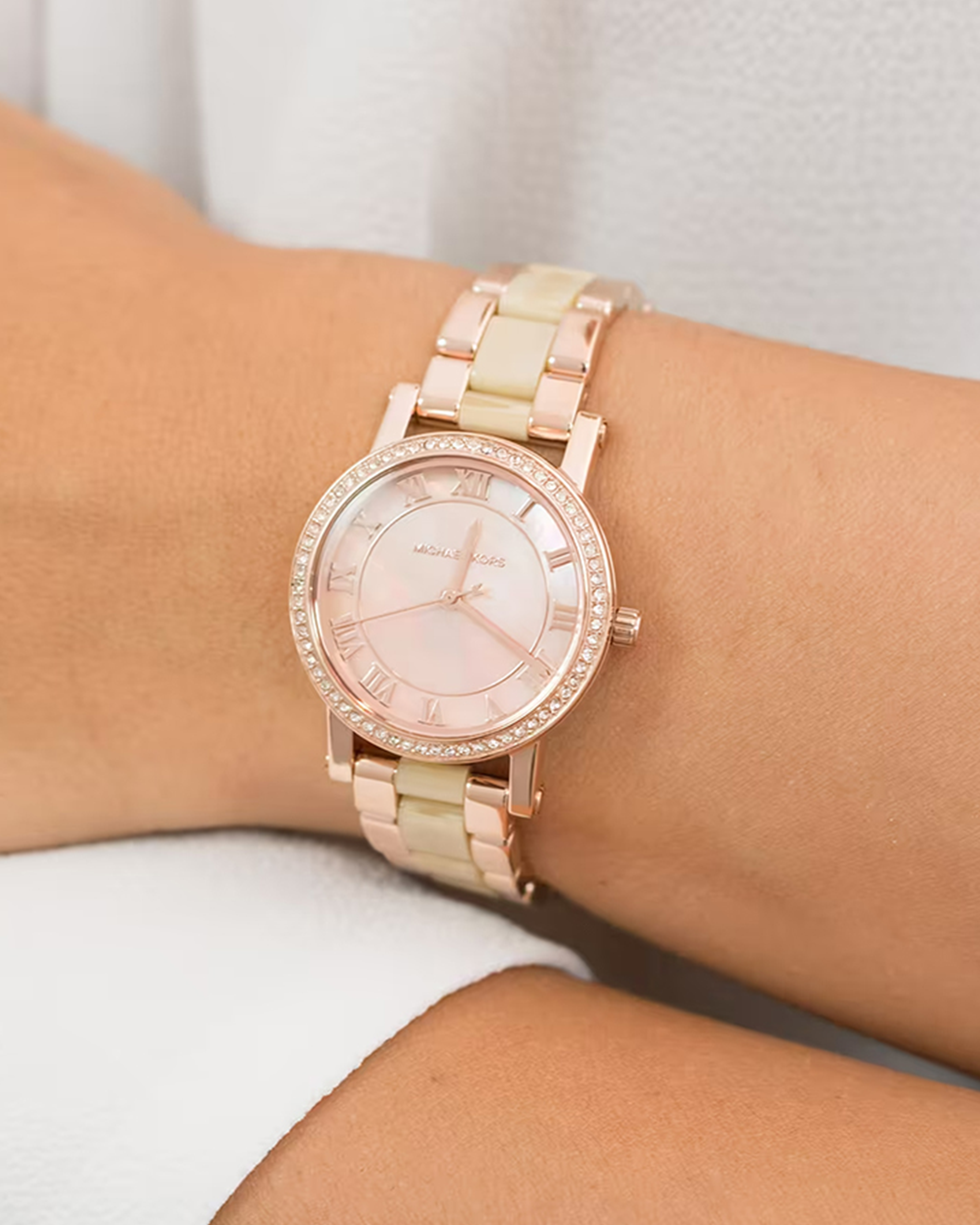 MK3700 -Michael Kors Petite Norie