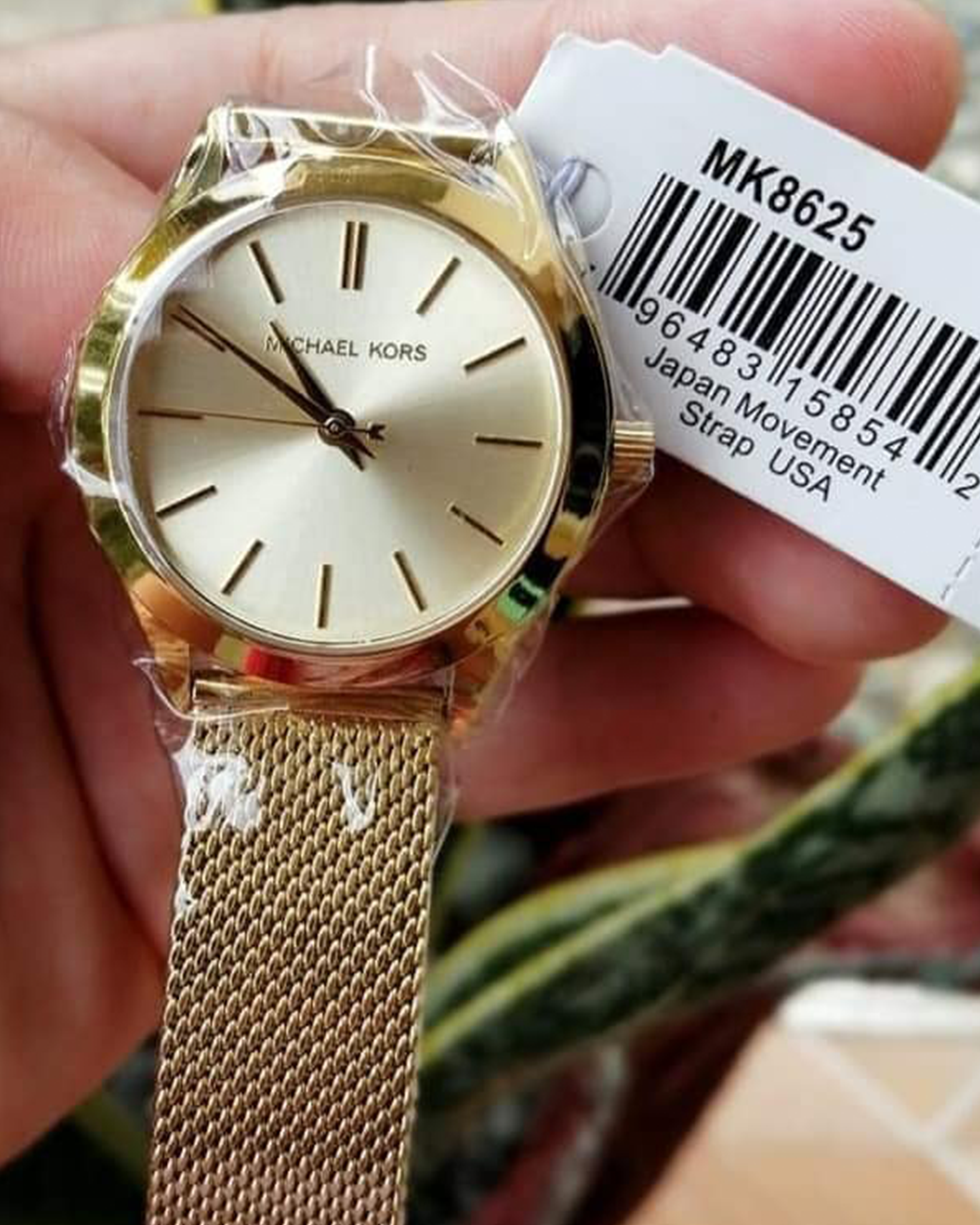 MK8625 Slim Runway Watch