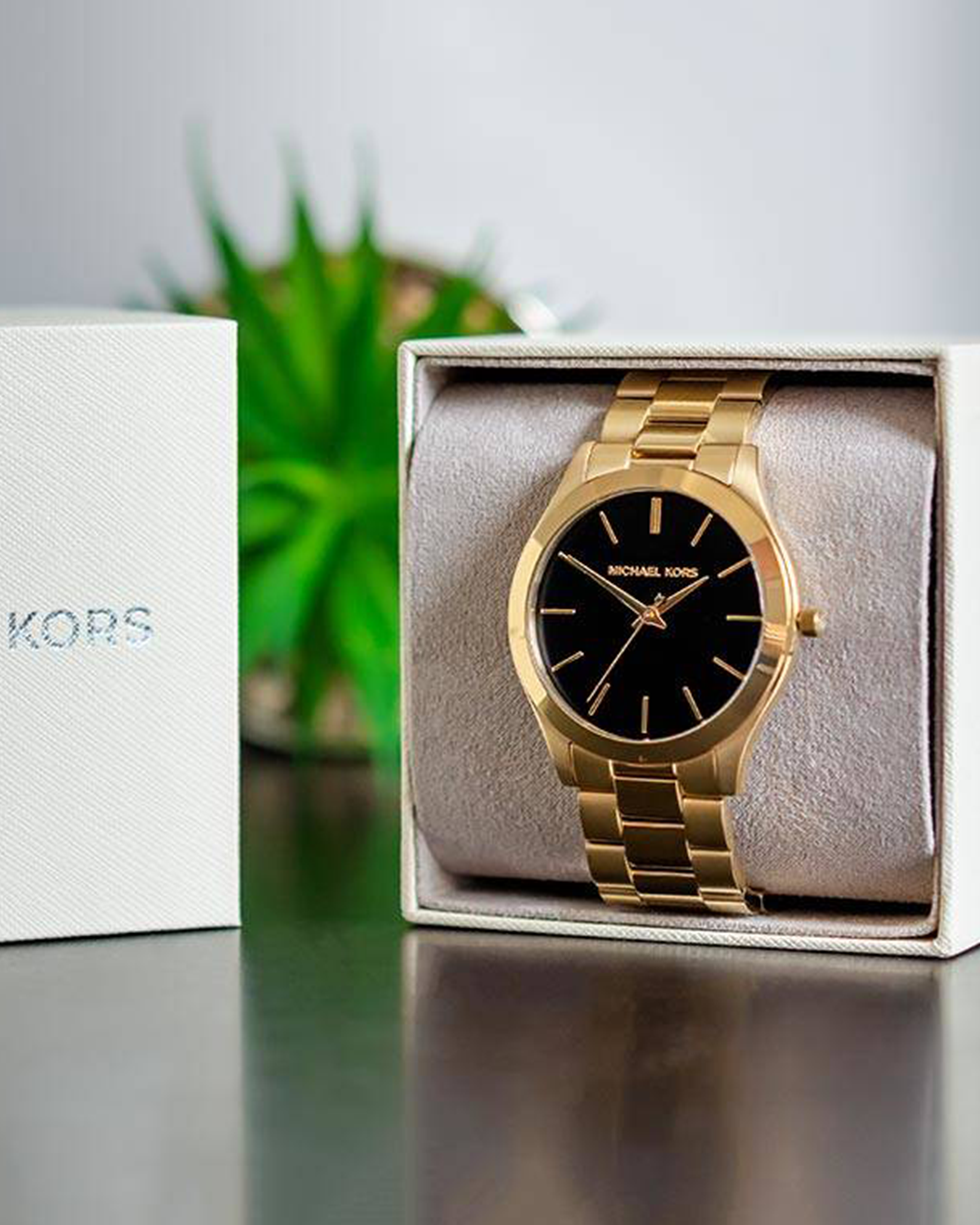 MK8621 Slim Runway Watch