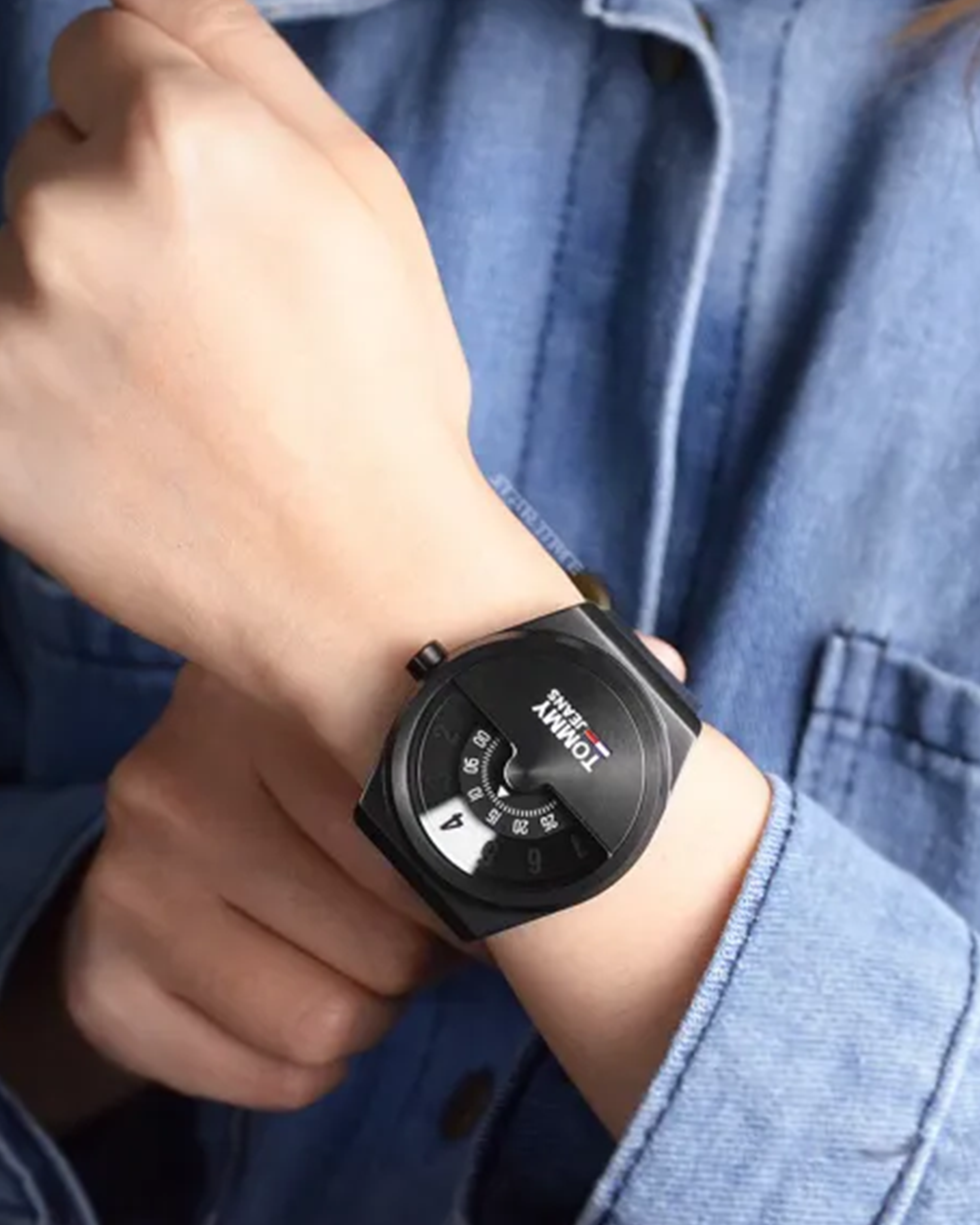1791773 Leather Strap Watch