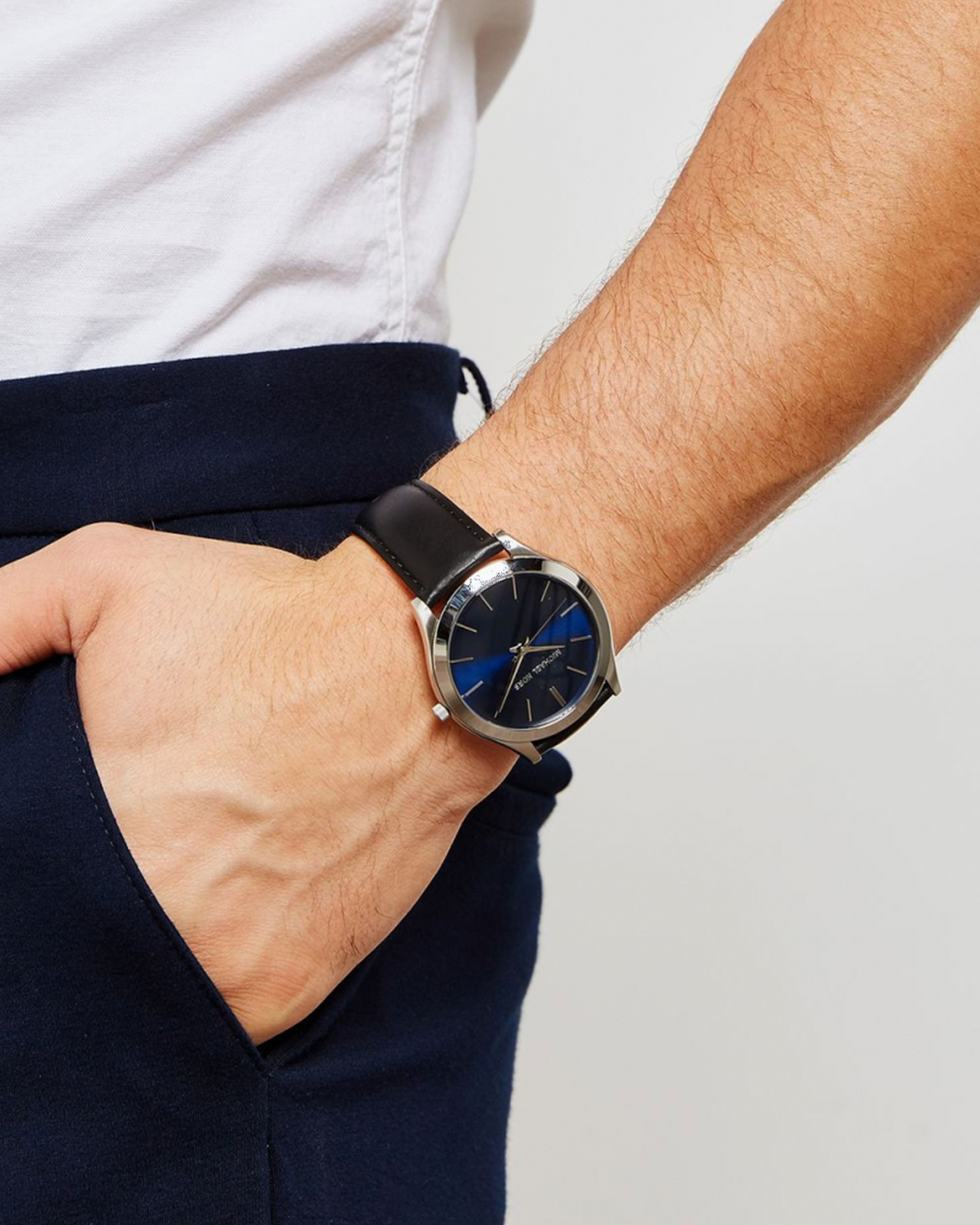 MK8620 Slim Runway Watch
