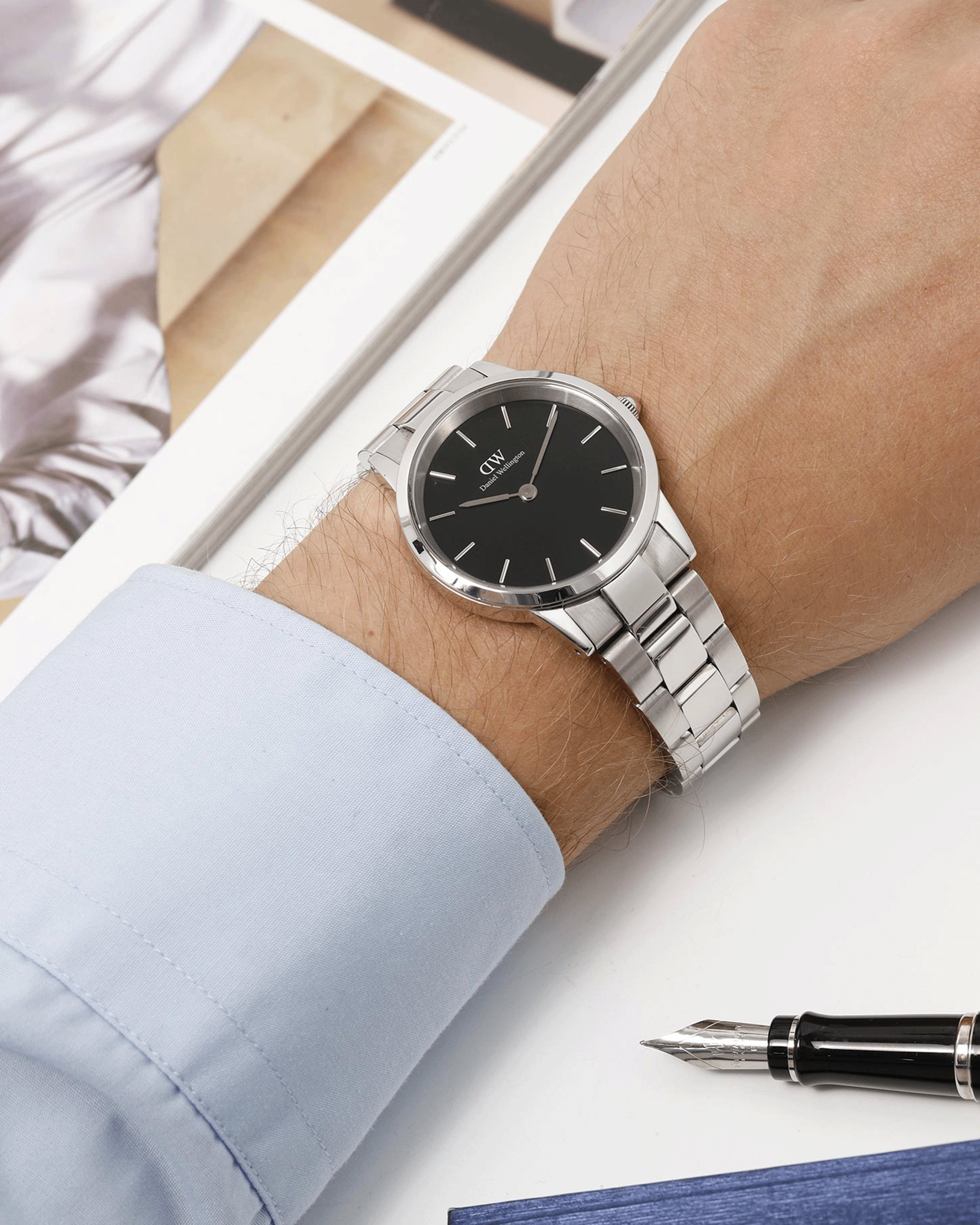 DW00100204 Iconic Link Watch 36mm