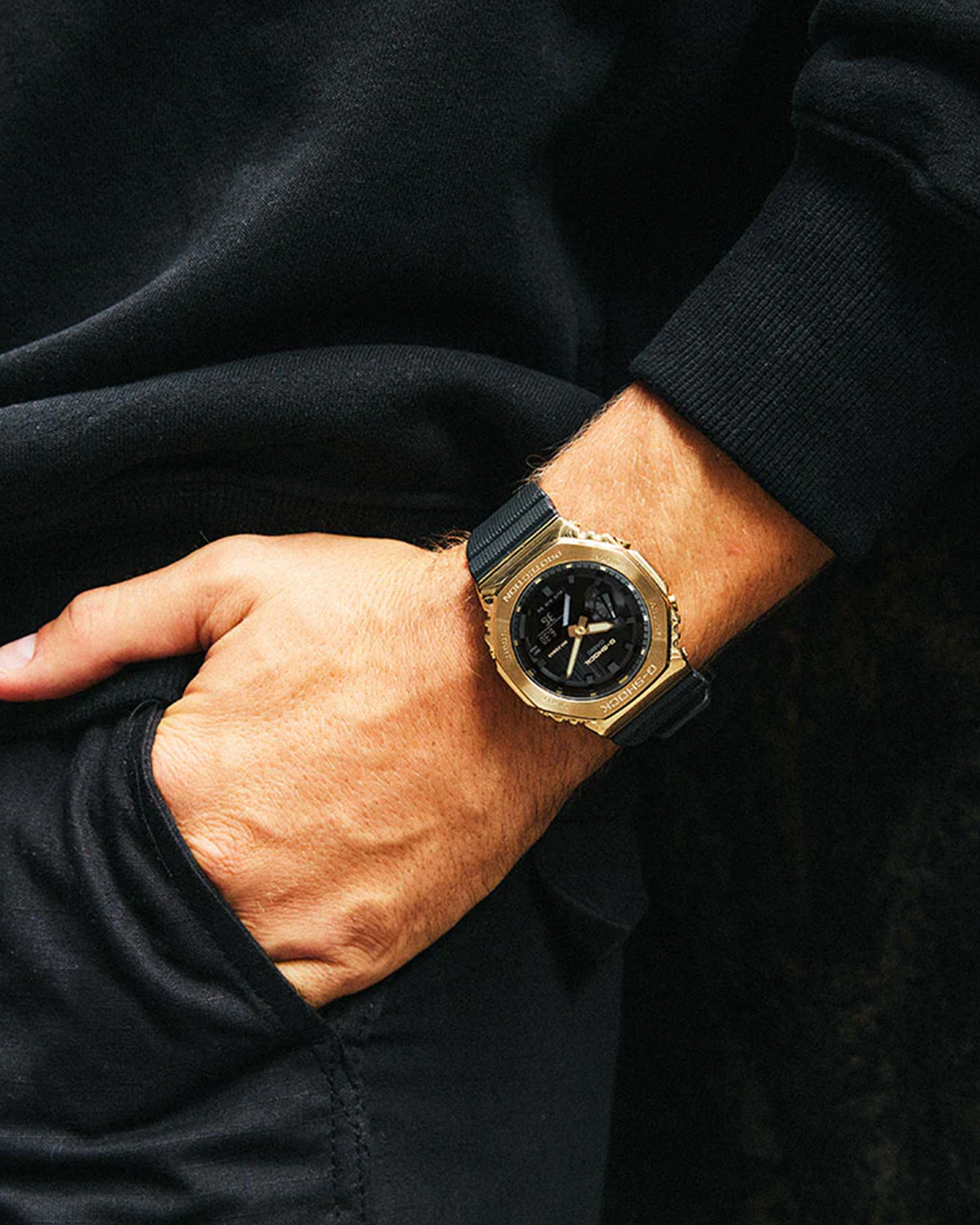 GM-2100G-1A9ER G-Steel Watch