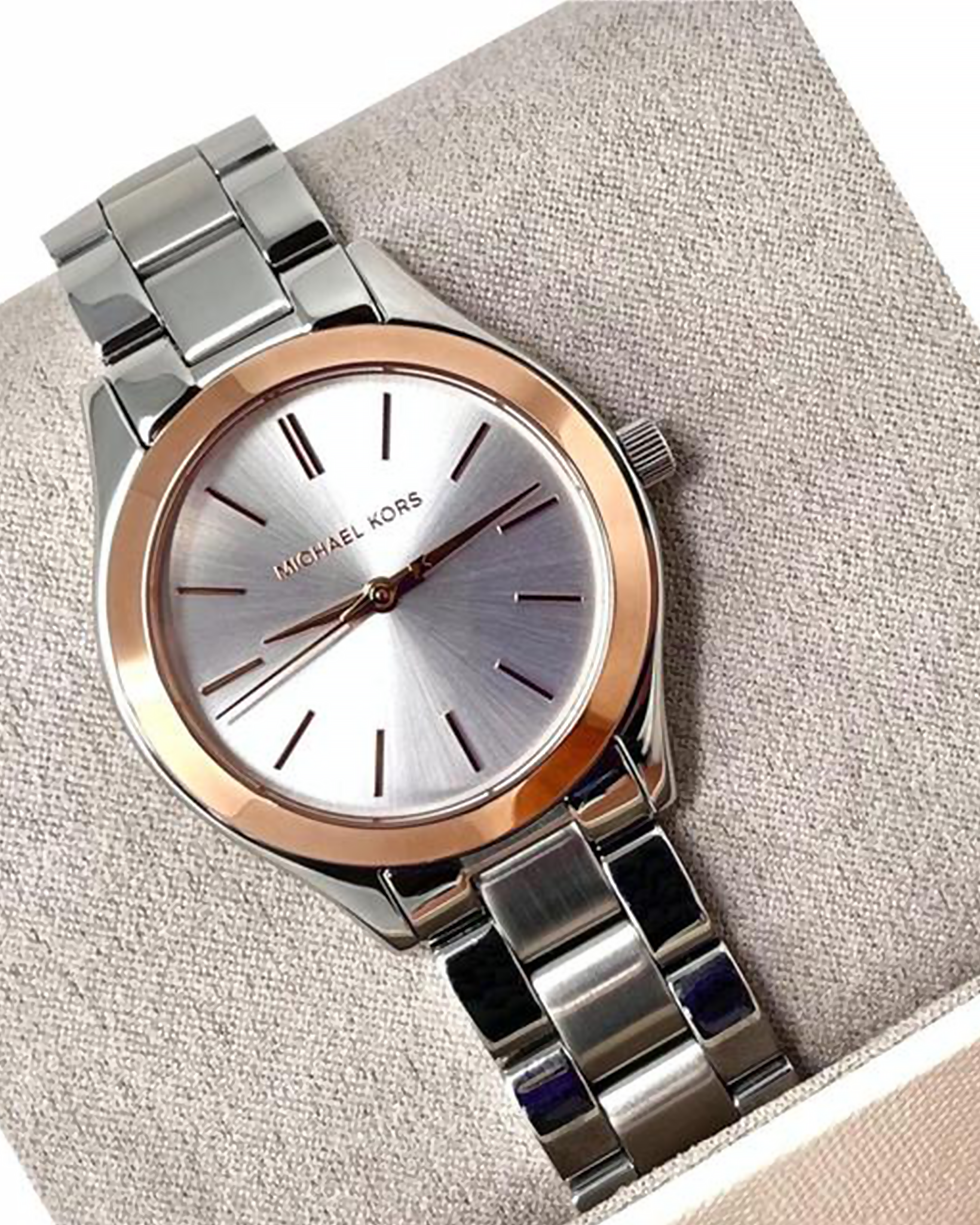 - MK3514 Michael Kors Mini Slim Runway