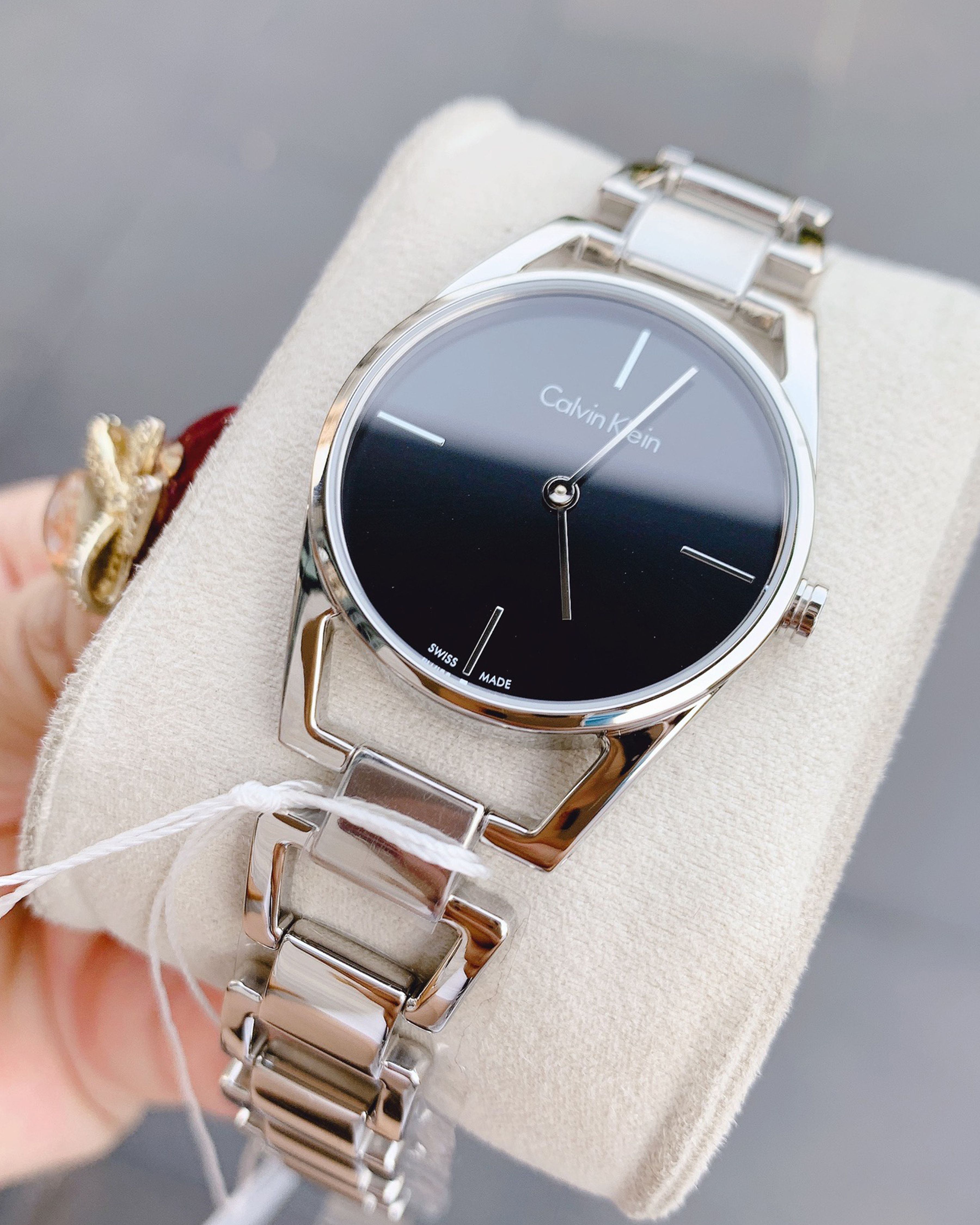 K7L23141 Dainty