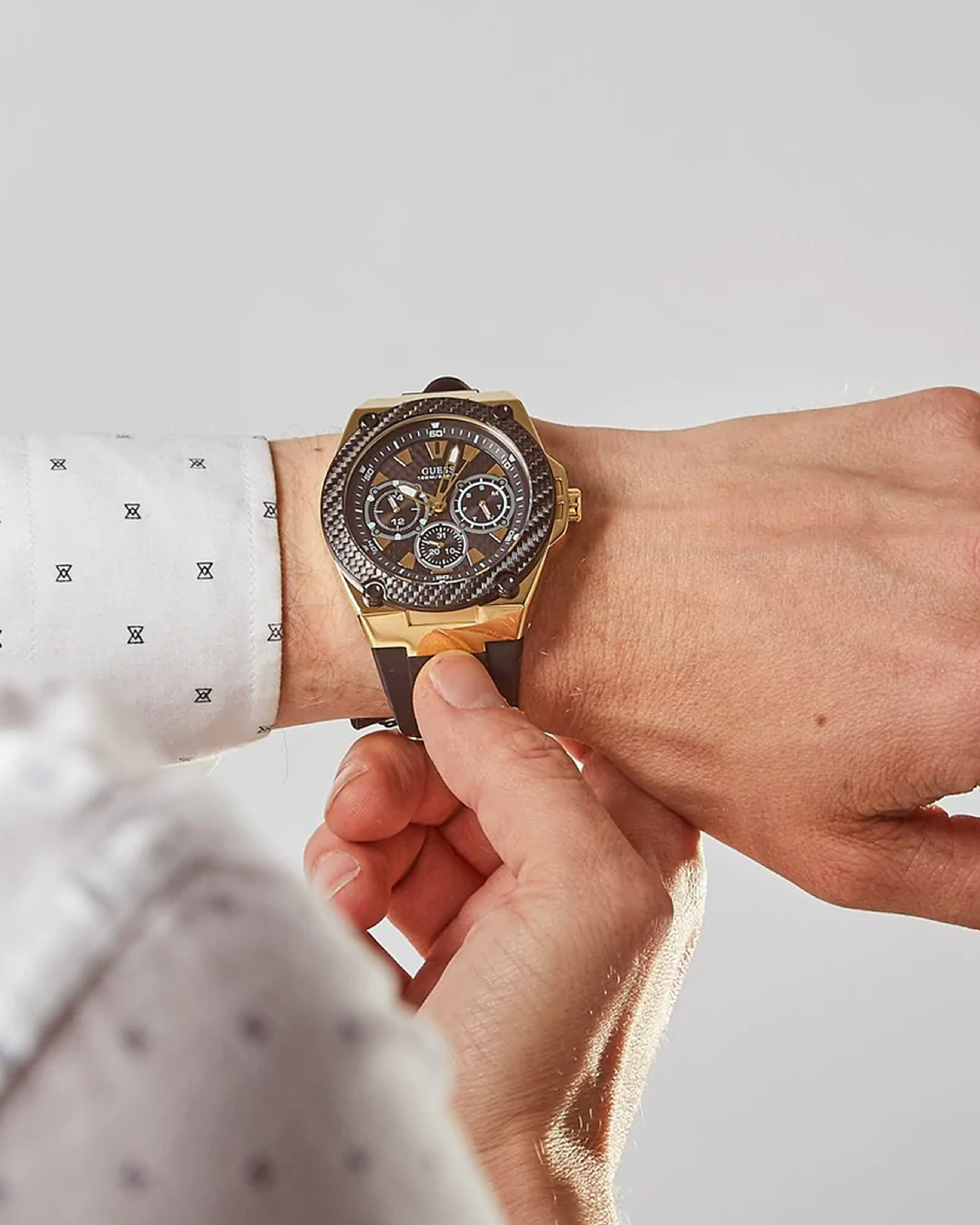 W1049G5 Legacy Quartz Watch