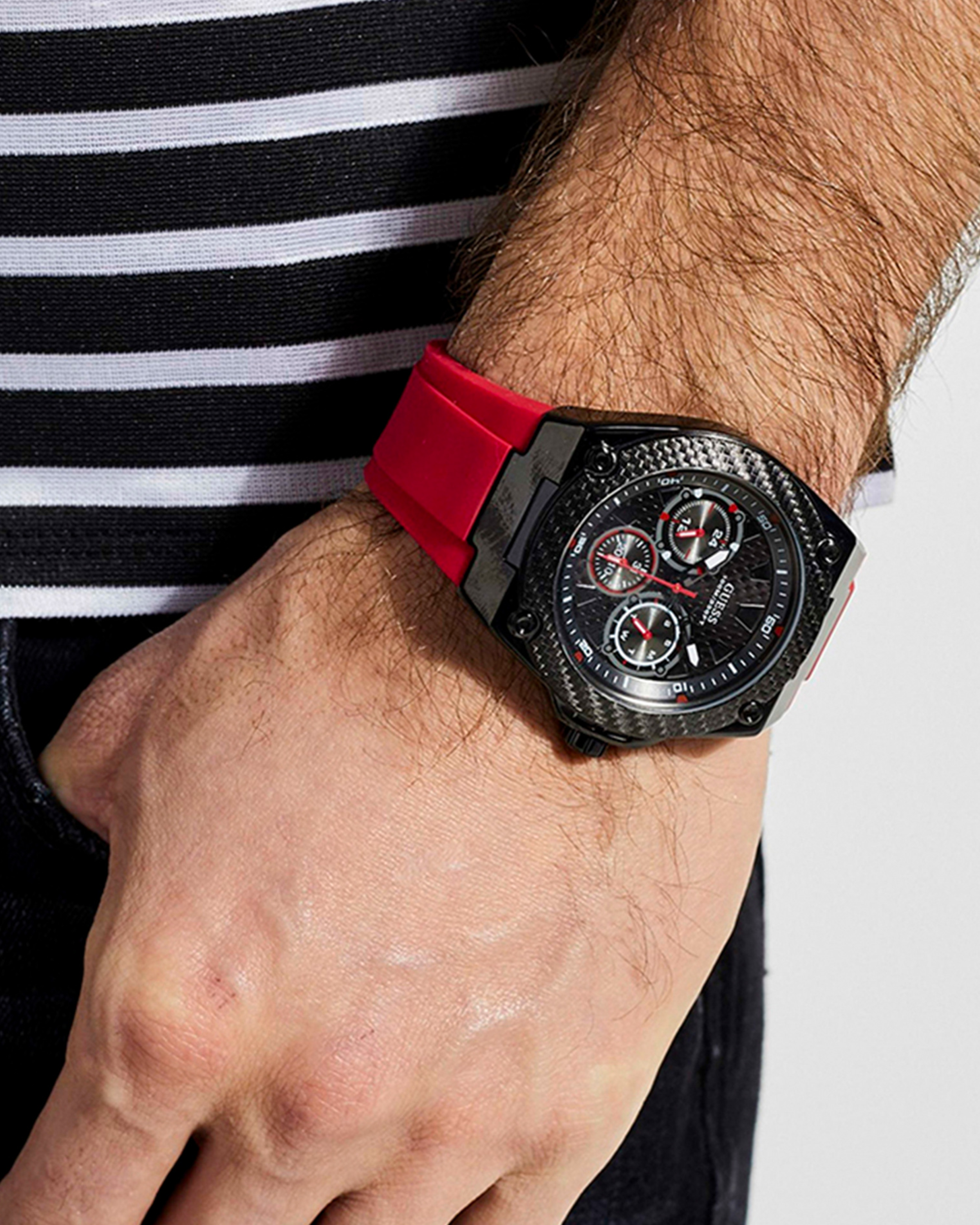 W1049G6 Analog Quartz Watch
