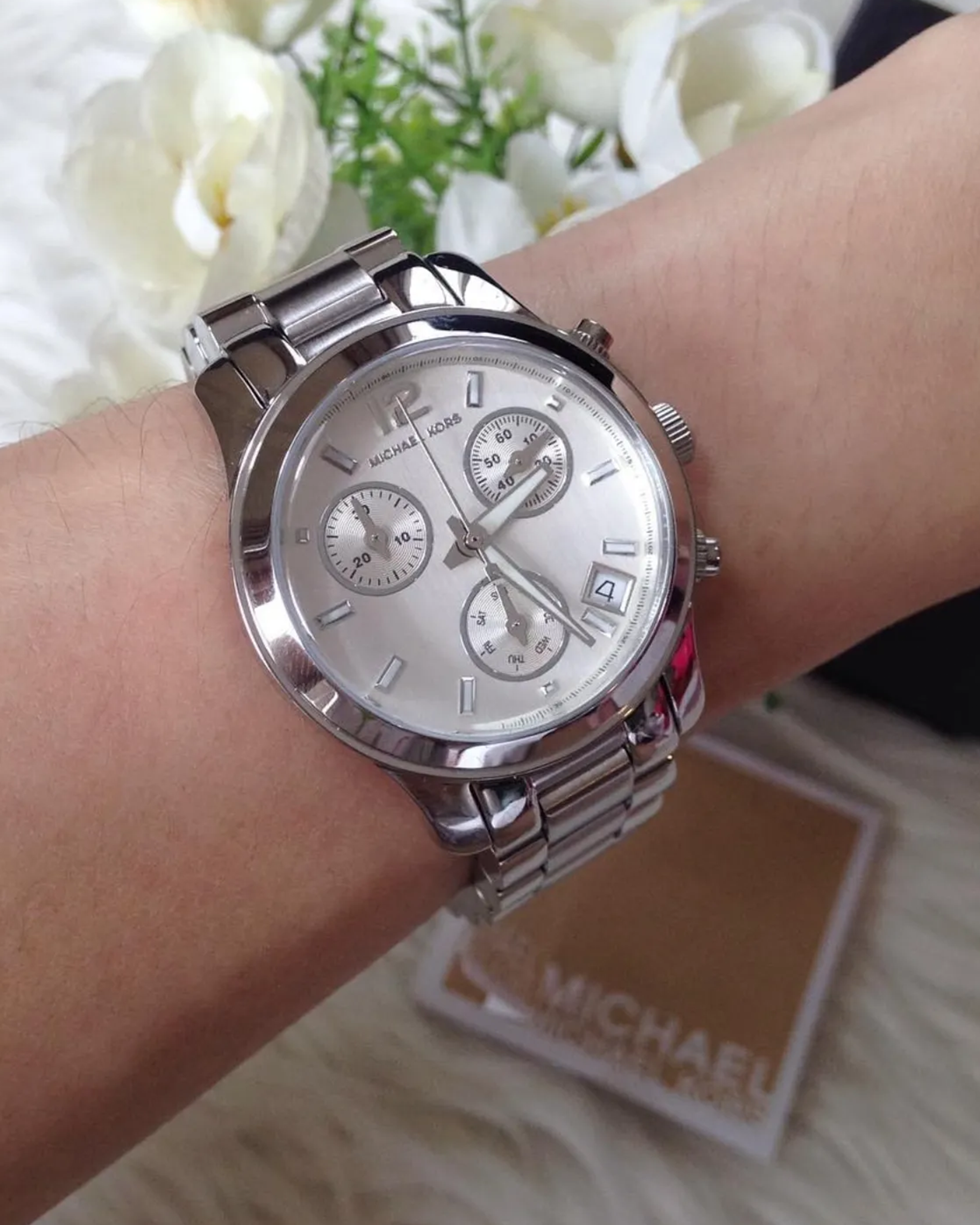MK5428 Michael Kors Women's Runway