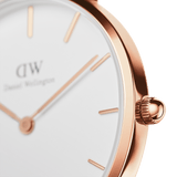 DW00100172 Durham Watch