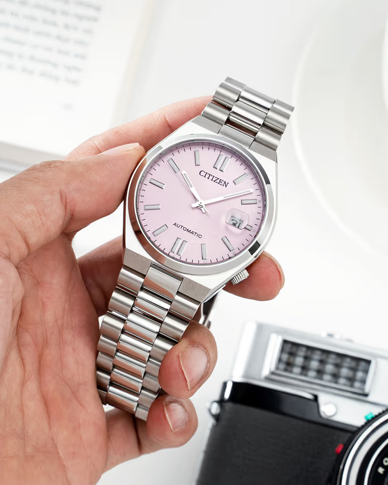 NJ0158-89X Pantone Dreamy Pink watch