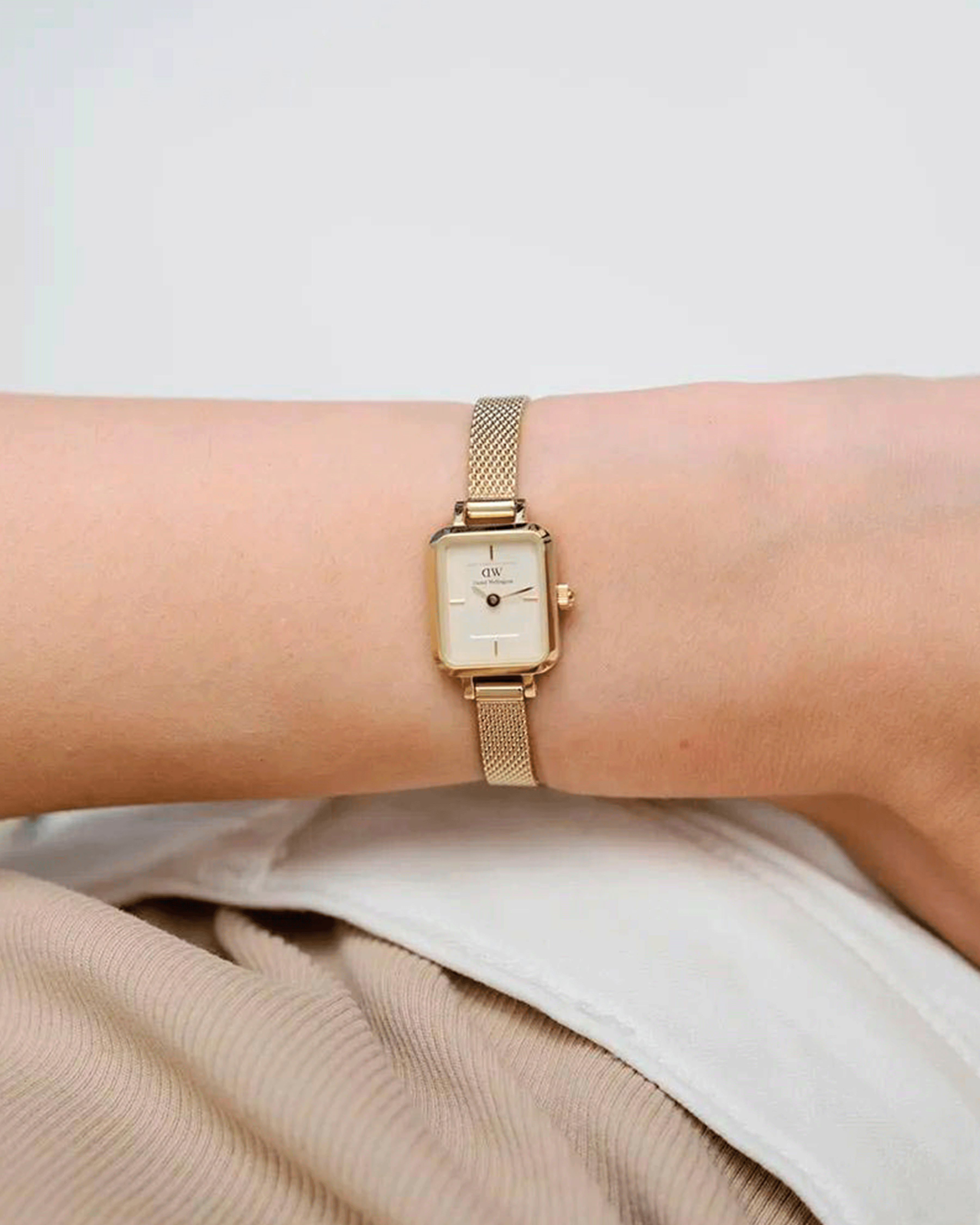 DW00100656 Mini Evergold Watch