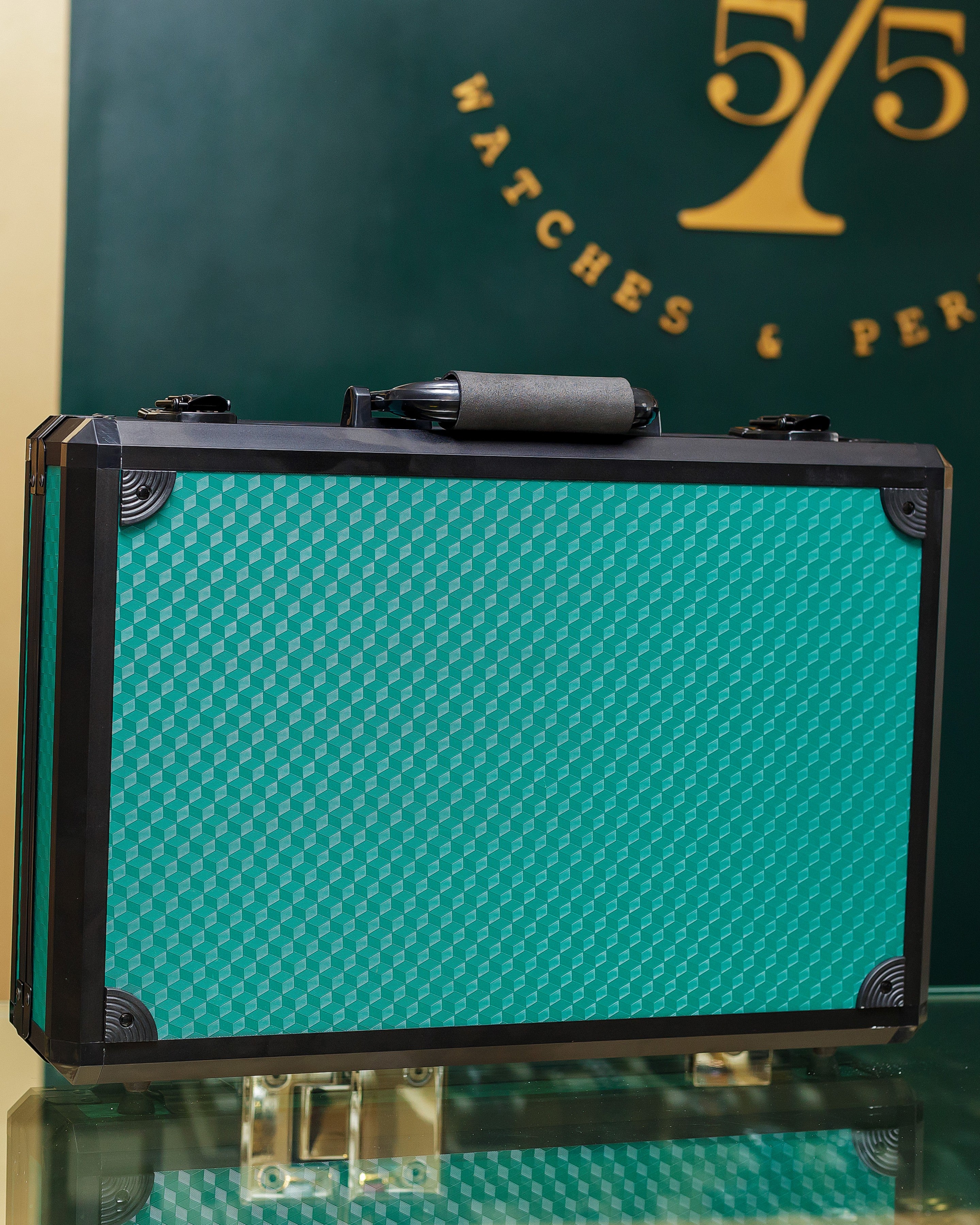 Oregamo 24pc Watch Case