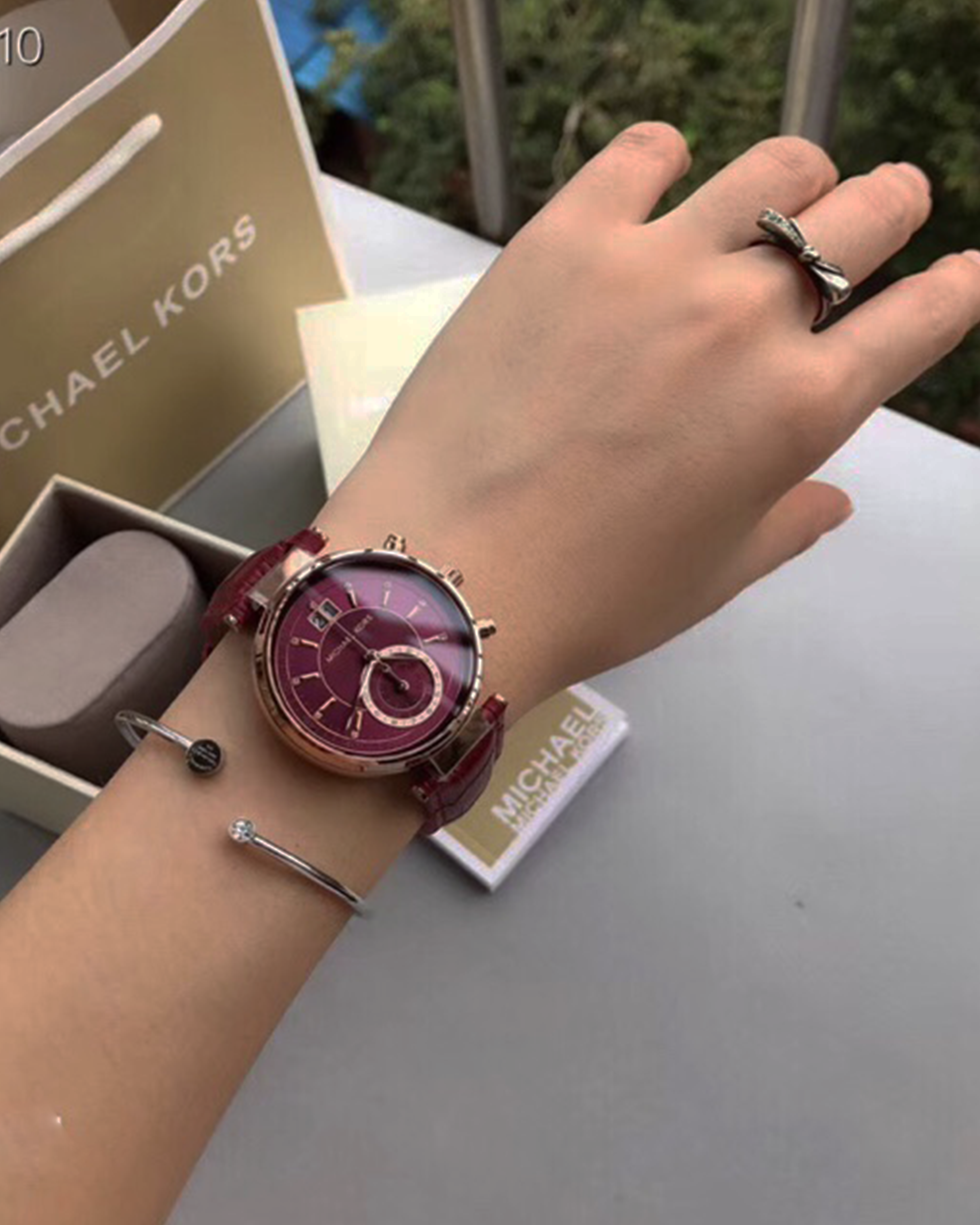 MK2426 - Michael Kors Sawyer