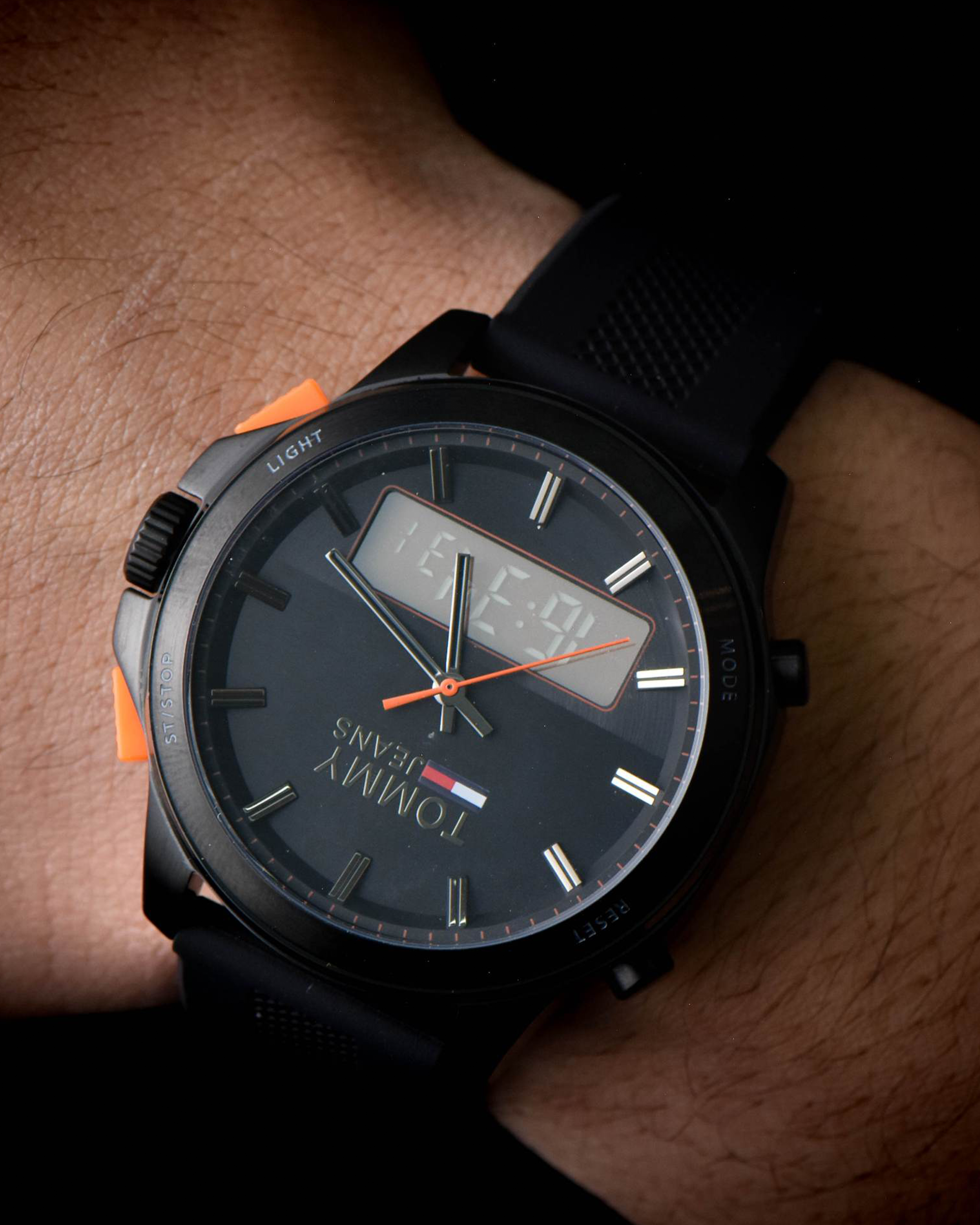 1791763 Analog Watch