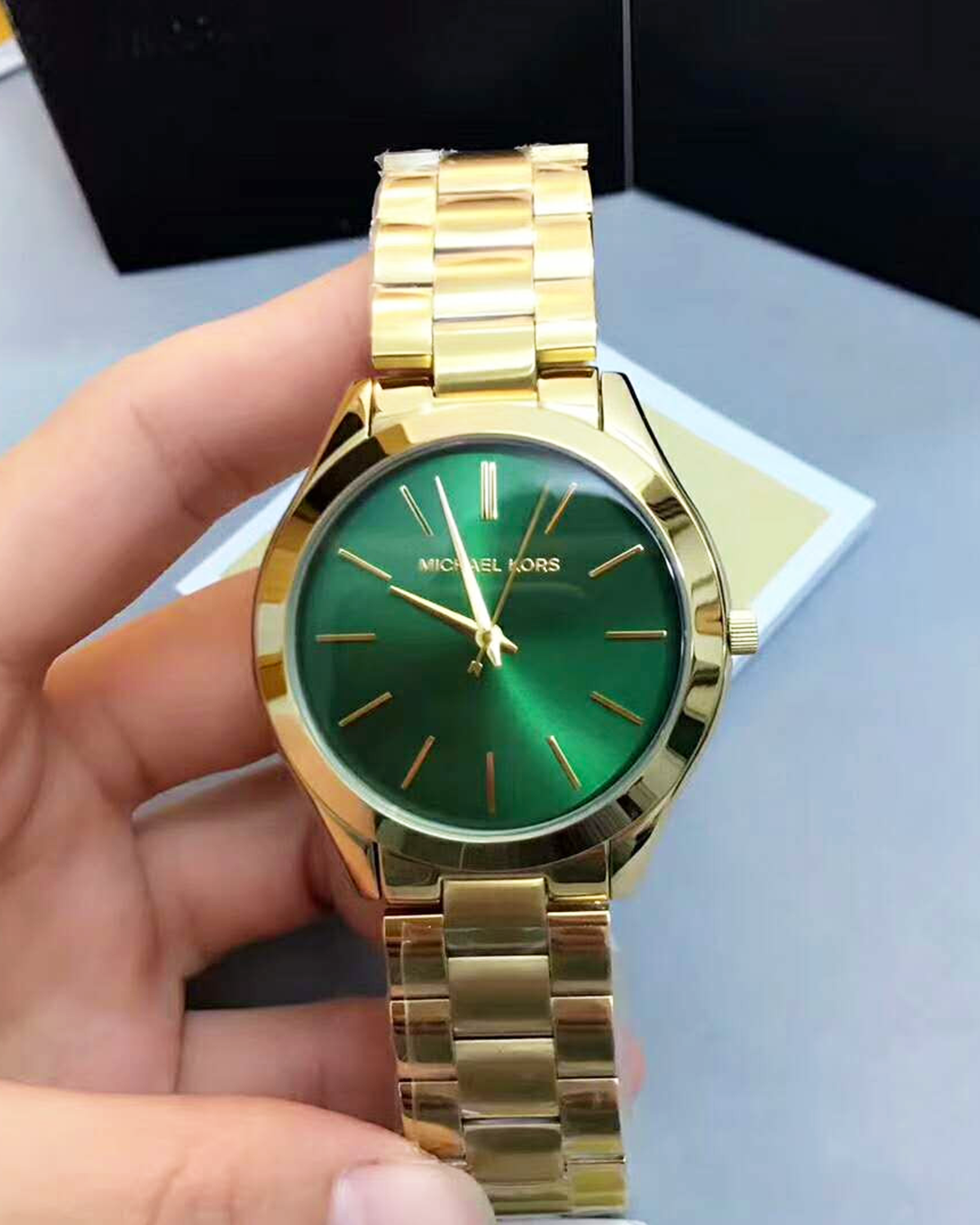 MK3435 Michael Kors Slim Runway